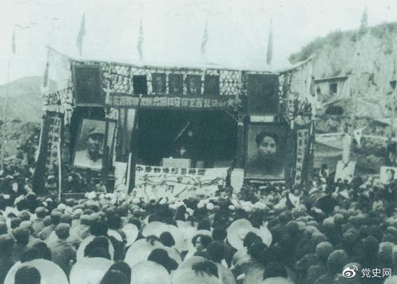 1947年3月8日，延安各界舉行保衛(wèi)邊區(qū)、保衛(wèi)延安動(dòng)員大會(huì)。