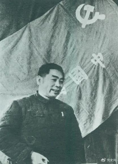 1949年3月，周恩來(lái)在中共七屆二中全會(huì)上講話。