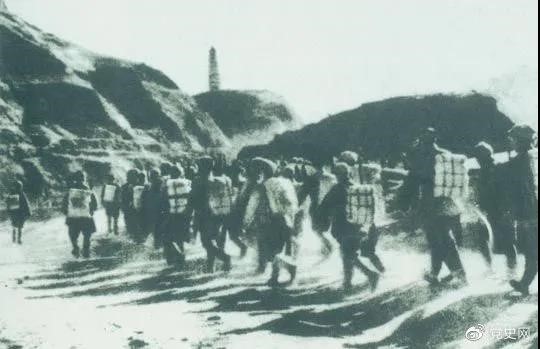 1947年3月19日，西北野戰(zhàn)軍撤離延安，進(jìn)行戰(zhàn)略轉(zhuǎn)移。